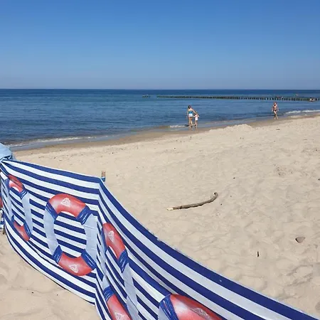 Swiety Spokoj Rusinowo- Nad Morzem Z Wlasnymi Ogrodkami Vakantiehuis