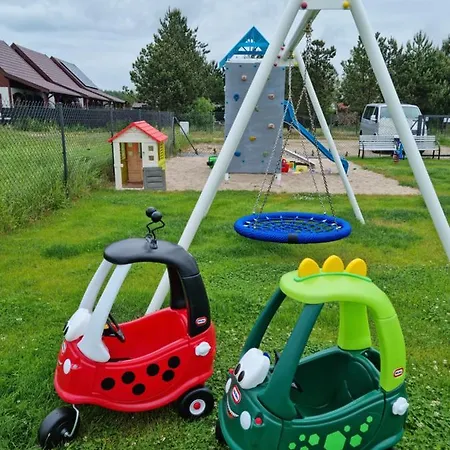 Vakantiehuis Swiety Spokoj Rusinowo- Nad Morzem Z Wlasnymi Ogrodkami