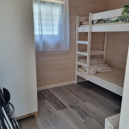 Swiety Spokoj Rusinowo- Nad Morzem Z Wlasnymi Ogrodkami Vakantiehuis
