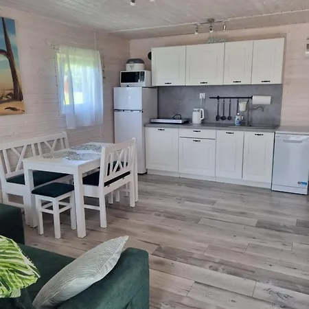 Vakantiehuis Swiety Spokoj Rusinowo- Nad Morzem Z Wlasnymi Ogrodkami *