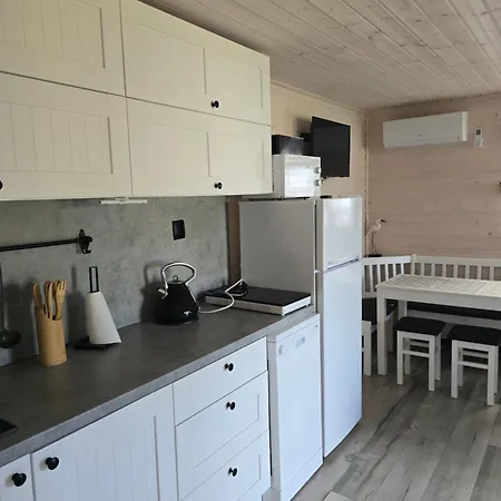 Swiety Spokoj Rusinowo- Nad Morzem Z Wlasnymi Ogrodkami Vakantiehuis