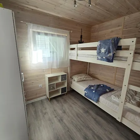 Swiety Spokoj Rusinowo- Nad Morzem Z Wlasnymi Ogrodkami