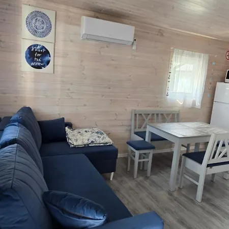 Swiety Spokoj Rusinowo- Nad Morzem Z Wlasnymi Ogrodkami Vakantiehuis *